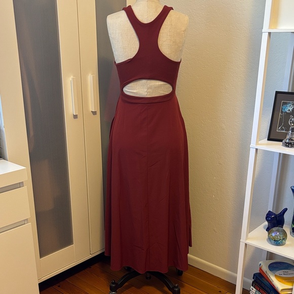 Athleta Sleeveless Racerback Dress - Picture 3 of 6
